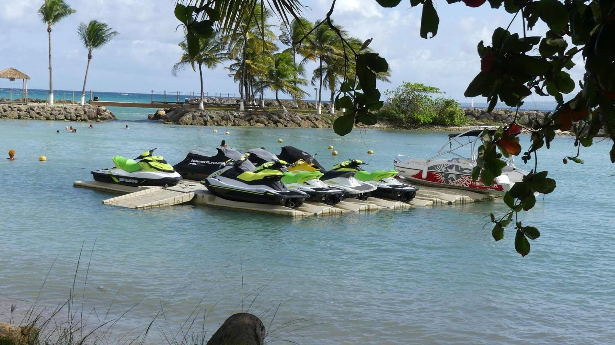 Marisol Les Pieds Dans L Eau Lejlighed Le Gosier  Eksteriør billede